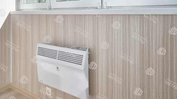 Отделка балкона МДФ с утеплением и остеклением Отделка балкона МДФ с утеплением и остеклением